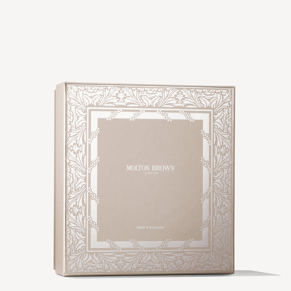 مجموعة عطور ديليشس روبارب آند روز